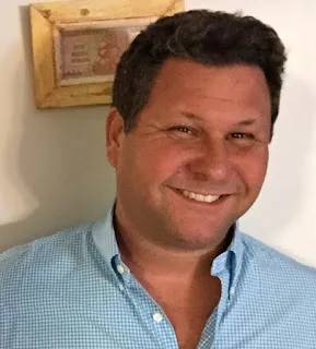 Chicago Entrepreneur Targets and Converts Leads with SendHustle, Achieving 60% Open Rates